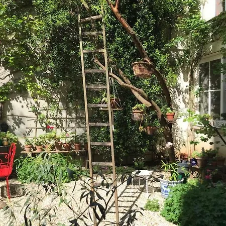 Amazing Dupleix For 8p With A Private Garden Apartmán